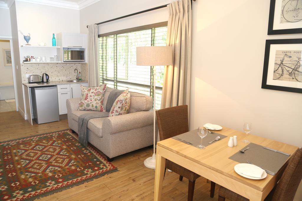 Kingsmead Guest House Harare Quarto foto